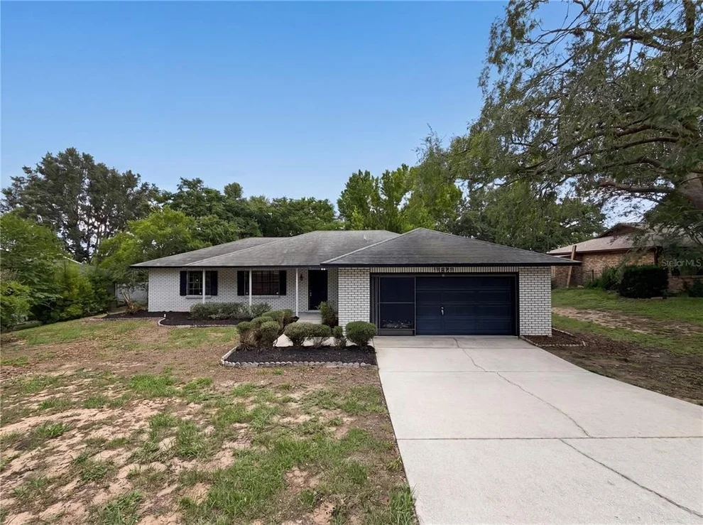 Unit for sale at 12620 BAY HILL DRIVE, GRAND ISLAND, FL 32735
