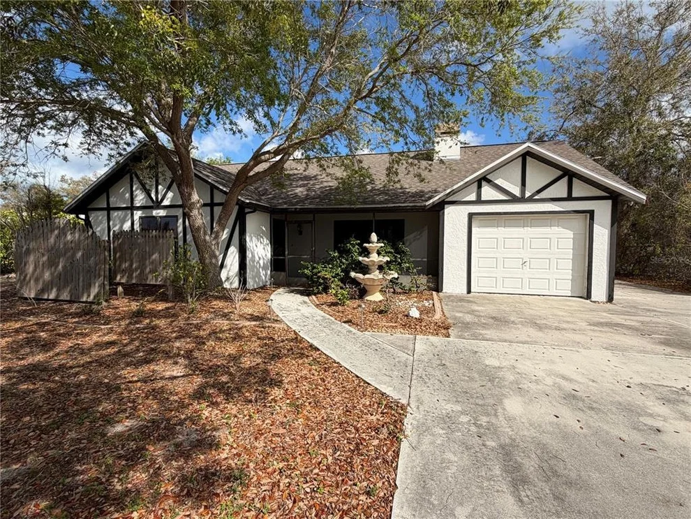 Unit for sale at 1500 CREST DRIVE, ENGLEWOOD, FL 34223