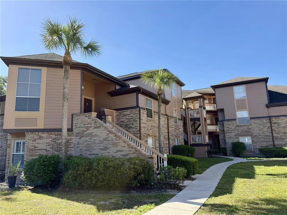 Unit for sale at 498 N PIN OAK PLACE, LONGWOOD, FL 32779