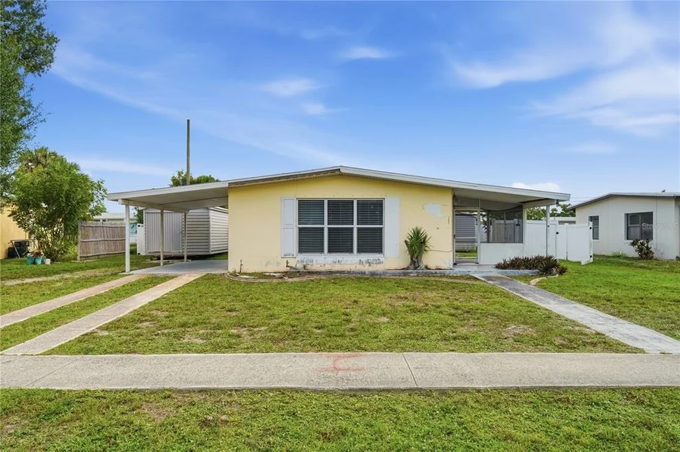 Unit for sale at 21123 GLENDALE AVENUE, PORT CHARLOTTE, FL 33952