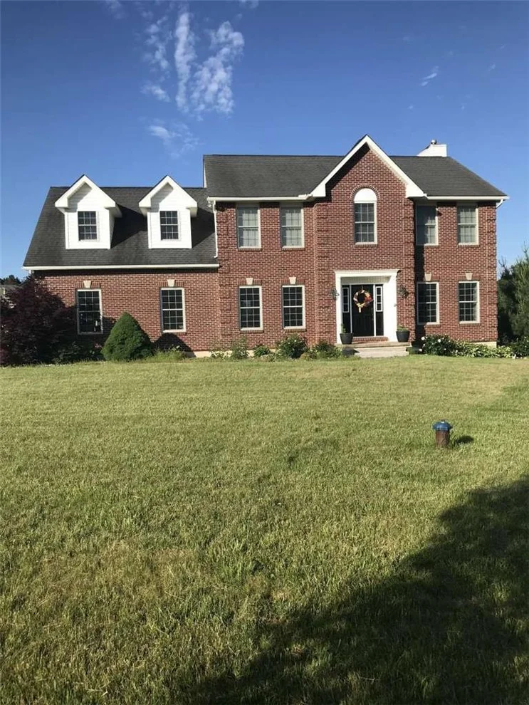 Unit for sale at 211 Bushkill Terr, Bushkill Twp, PA 18064