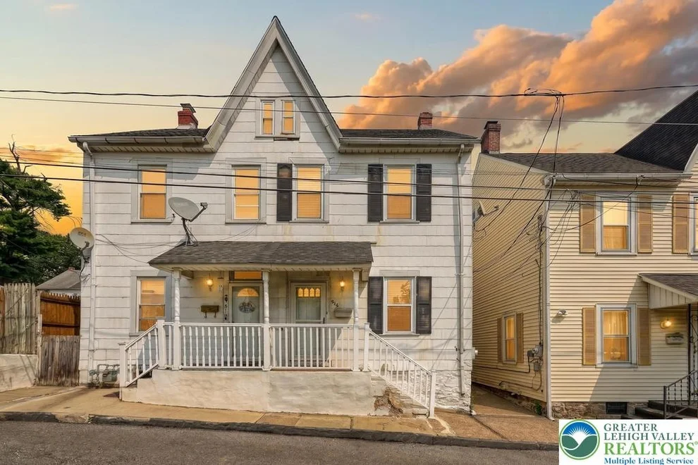 Unit for sale at 916 Geissinger Street, Bethlehem City, PA 18018