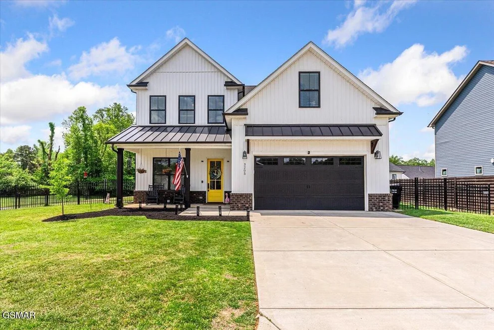 Unit for sale at 3205 Great Plains Lane, Knoxville, TN 37931