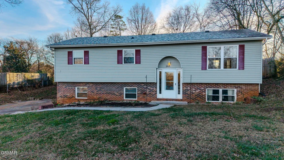 Unit for sale at 205 Blue Ridge Lane, Seymour, TN 37865