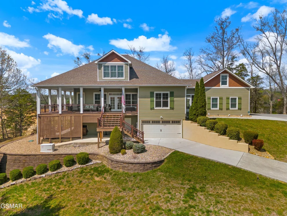 Unit for sale at 2017 Paradise Hills Road, Dandridge, TN 37725