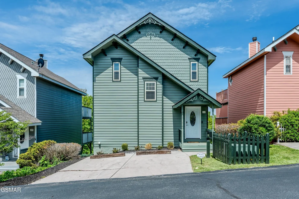 Unit for sale at 1386 Ski View Drive, Gatlinburg, TN 37738