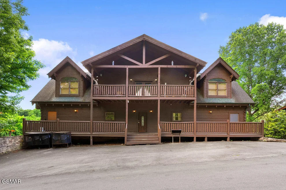 Unit for sale at 326 Alpine Mountain Way, Pigeon Forge, TN 37863