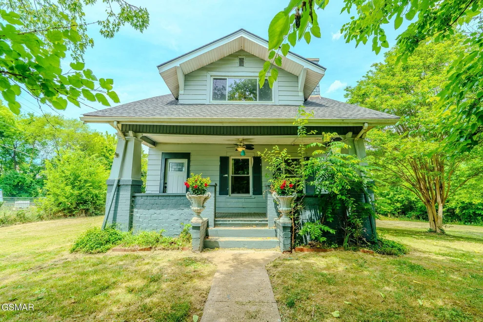 Unit for sale at 1619 Beaumont Avenue, Knoxville, TN 37921