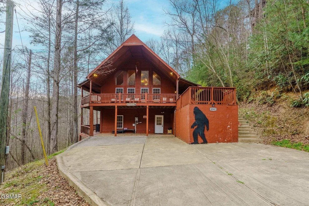 Unit for sale at 4040 Hickory Hollow Way, Sevierville, TN 37862