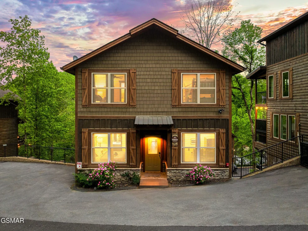 Unit for sale at 3029 Ridgetop Resort Way, Pigeon Forge, TN 37863