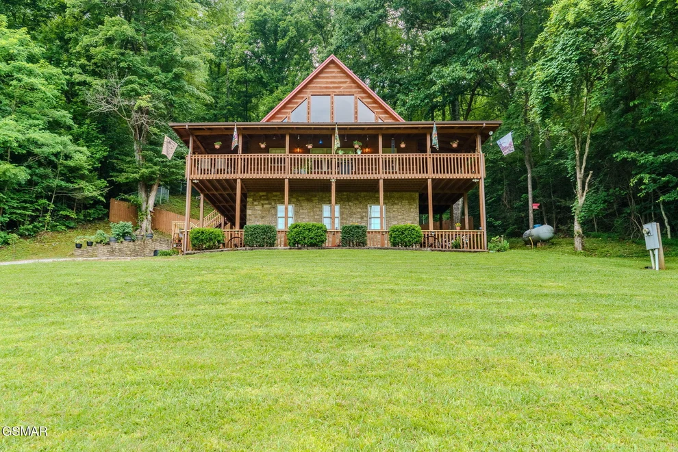 Unit for sale at 2605 Schisandra Lane, Cosby, TN 37722