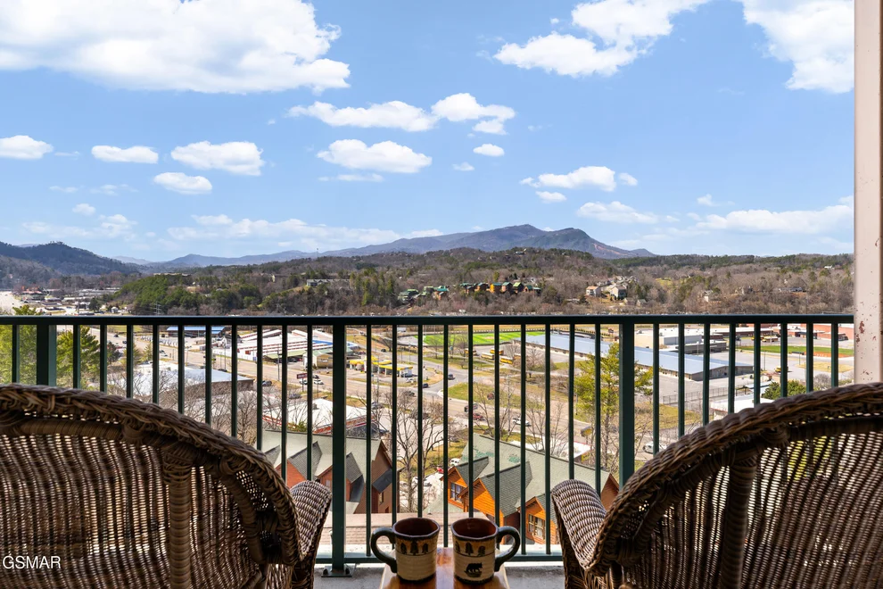 Unit for sale at 410 Big Bear Way, Pigeon Forge, TN 37863