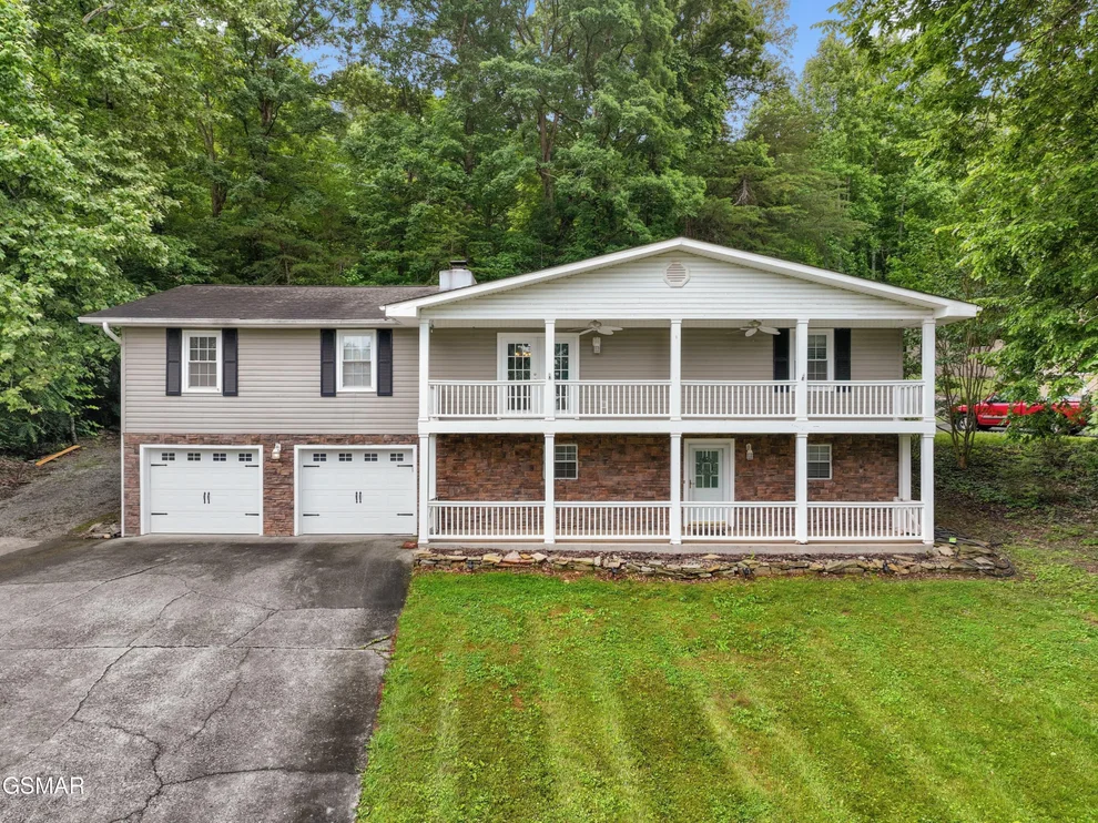Unit for sale at 1302 Irwin Drive, Powell, TN 37849