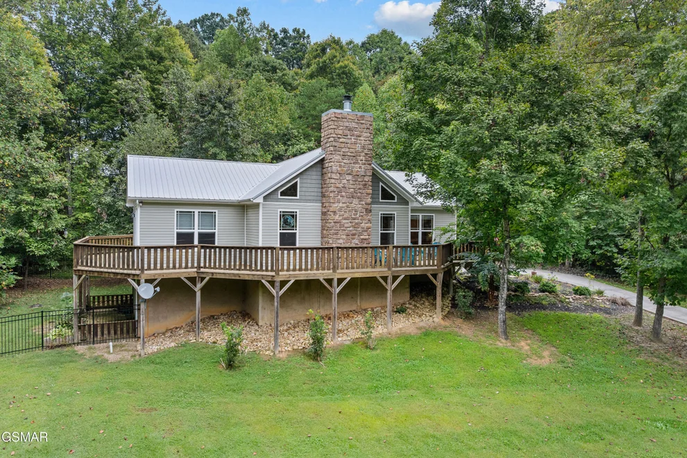 Unit for sale at 3851 Mistletoe Loop, Sevierville, TN 37876
