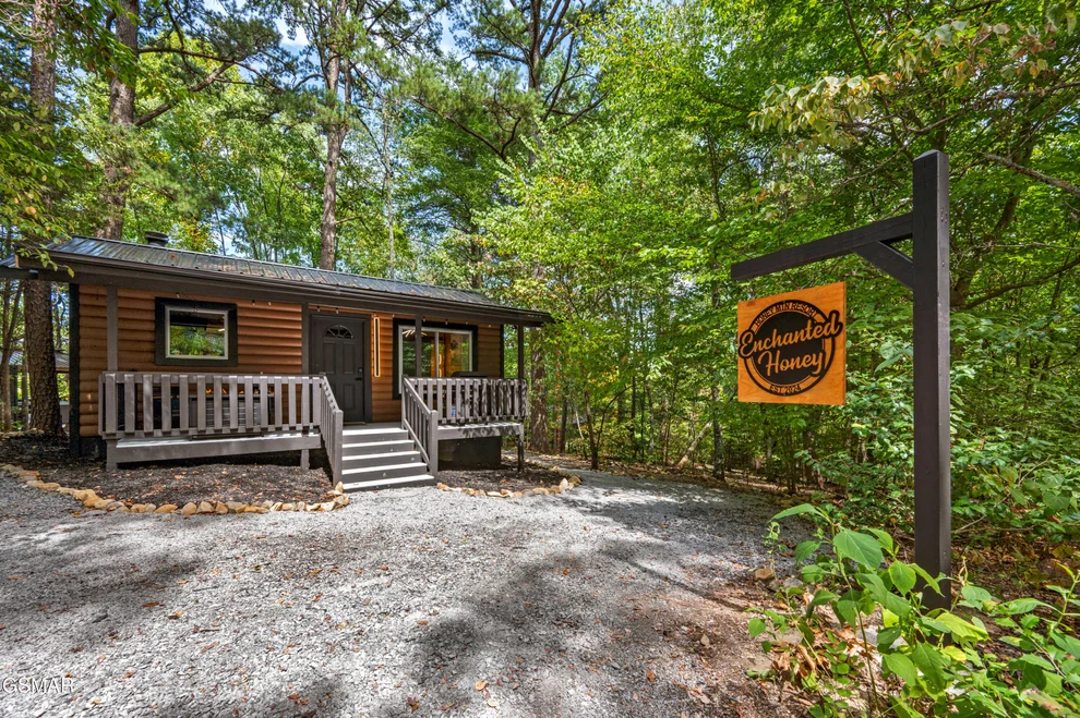 Unit for sale at 3750 Old Thomas Cross Road, Sevierville, TN 37876