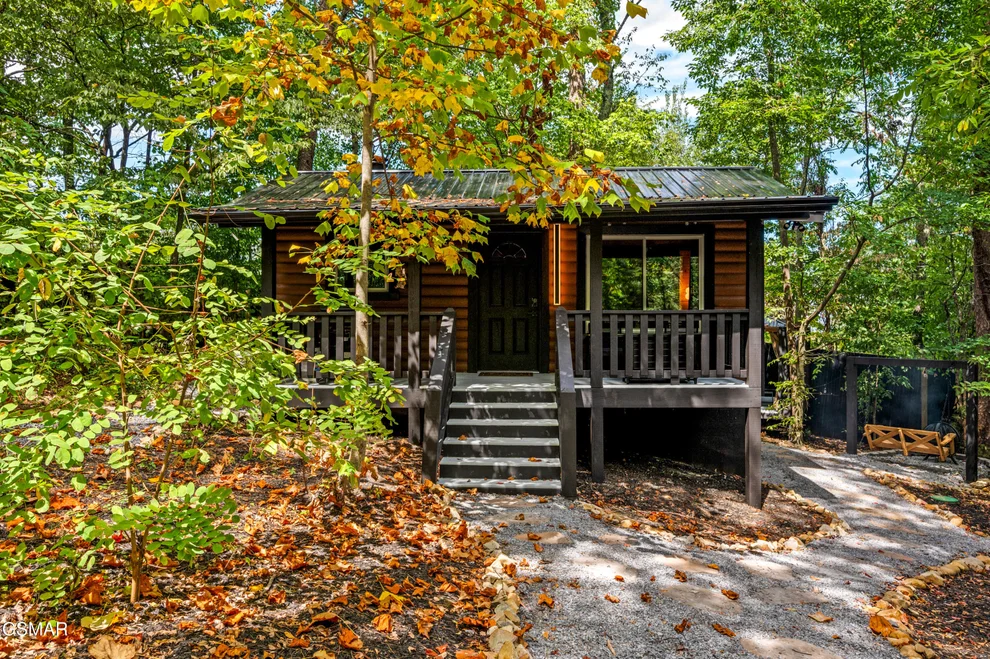 Unit for sale at 3754 Old Thomas Cross Road, Sevierville, TN 37876