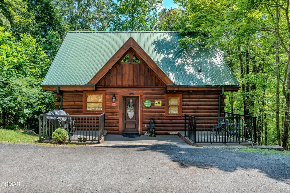 Unit for sale at 2502 N School House Gap Road, Sevierville, TN 37876