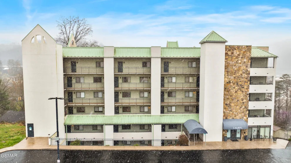 Unit for sale at 354 E Holly Ridge, Gatlinburg, TN 37738