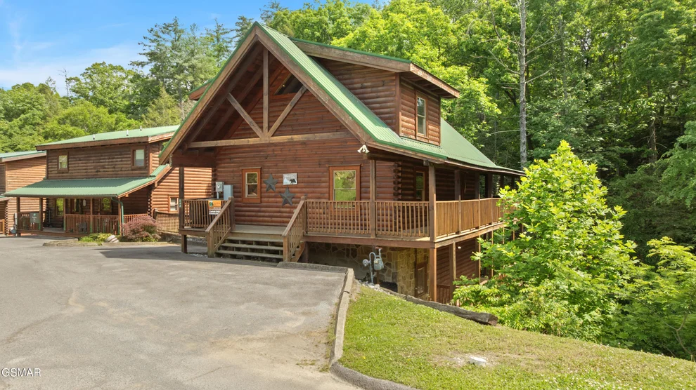 Unit for sale at 543 Blackberry Ridge Way, Pigeon Forge, TN 37863