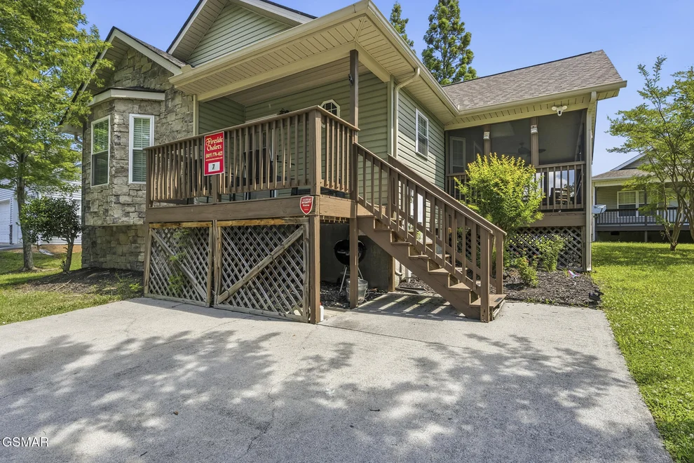 Unit for sale at 650 Lloyd Huskey Road, Pigeon Forge, TN 37863