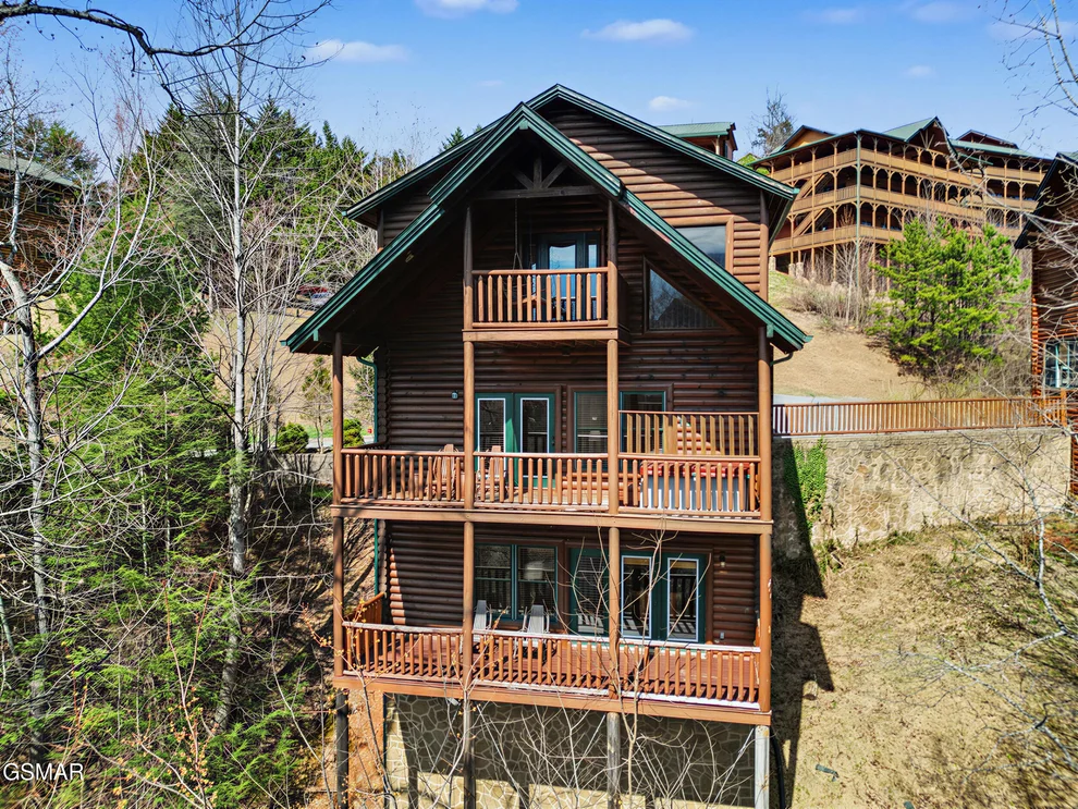 Unit for sale at 727 Mountain Stream Way, Gatlinburg, TN 37738