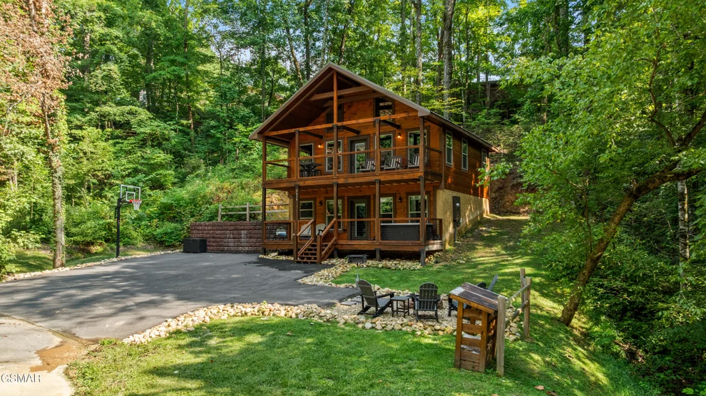 Unit for sale at 3414 Steven Court, Pigeon Forge, TN 37863