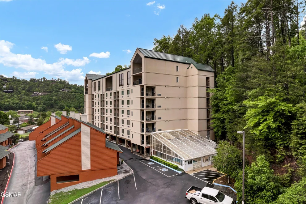 Unit for sale at 413 Baskins Creek Road, Gatlinburg, TN 37738