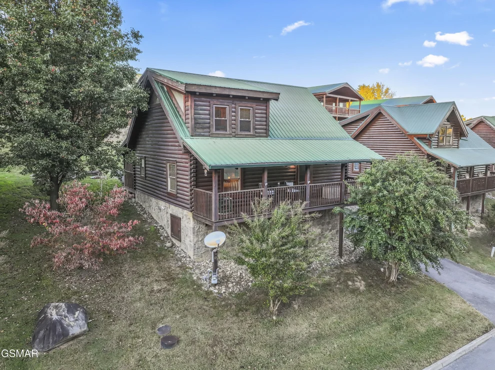 Unit for sale at 526 Blackberry Ridge Way, Pigeon Forge, TN 37863