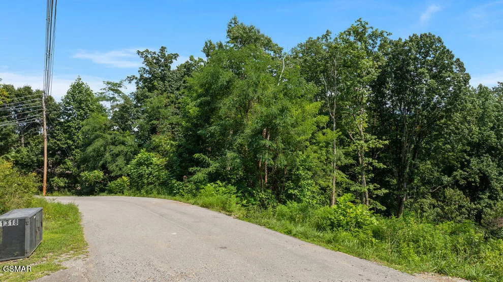 Unit for sale at 1315 Garrett Drive, Gatlinburg, TN 37738