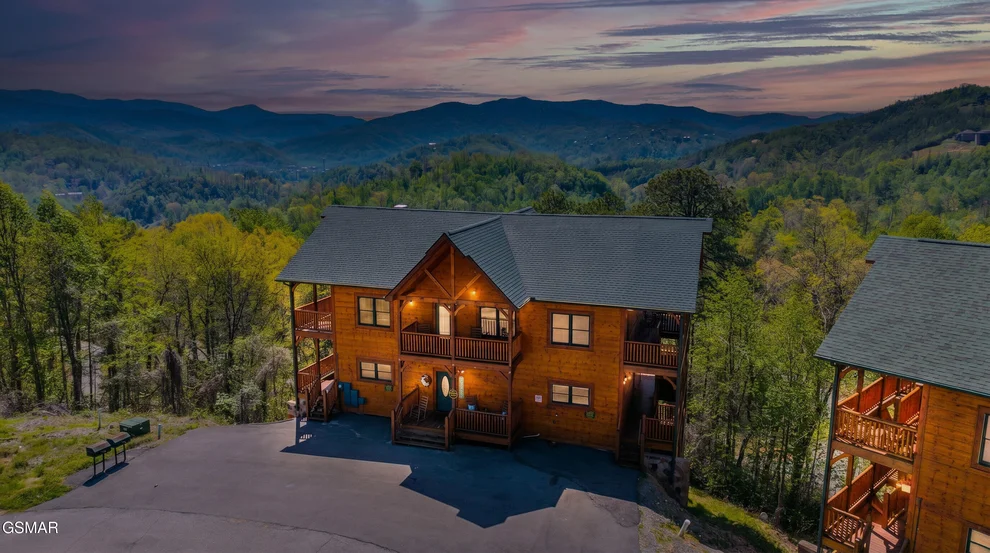 Unit for sale at 782 Park Vista Way, Gatlinburg, TN 37738