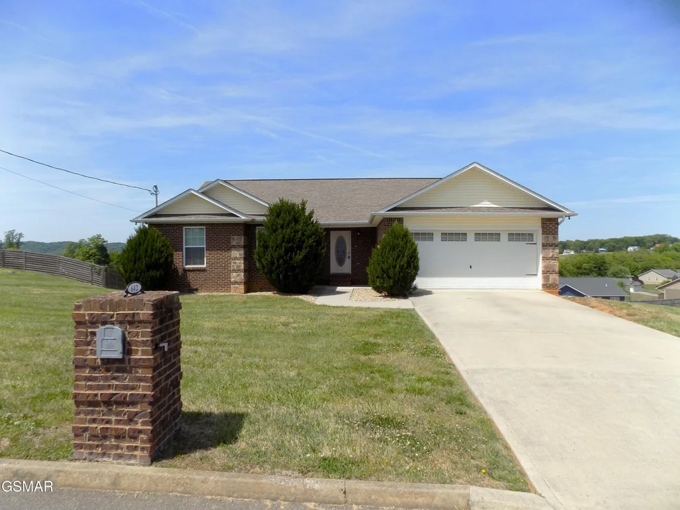 Unit for sale at 642 Privet Drive, Dandridge, TN 37725