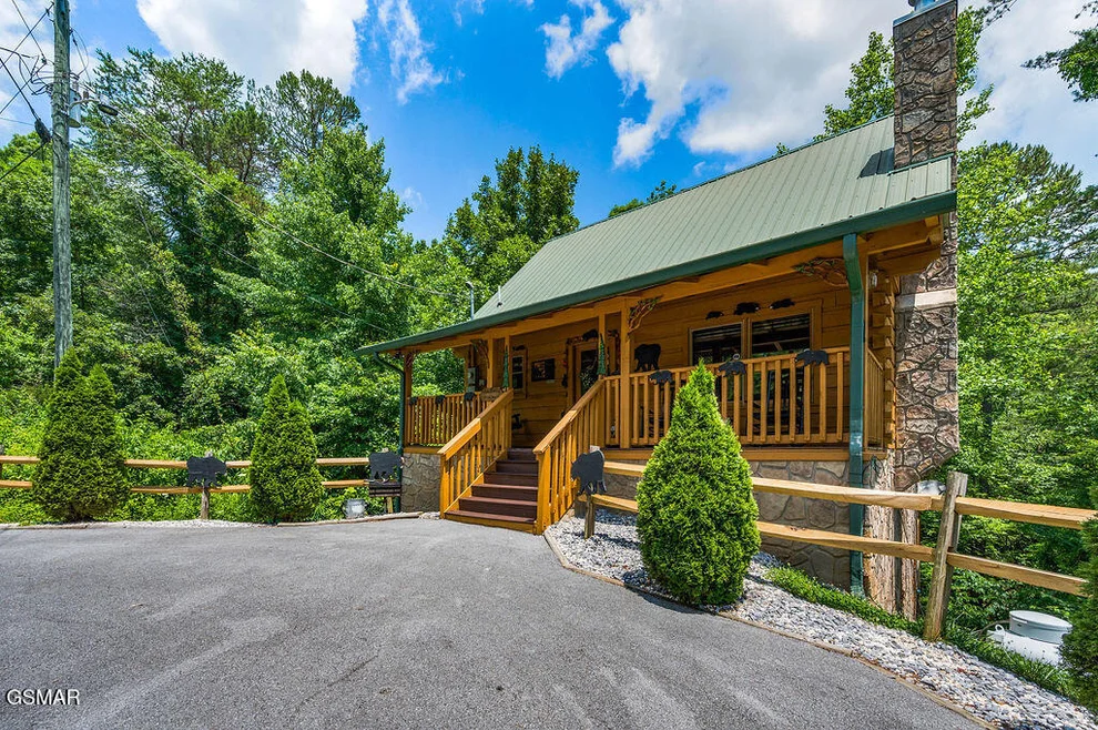 Unit for sale at 1728 Scenic Woods Way, Sevierville, TN 37876