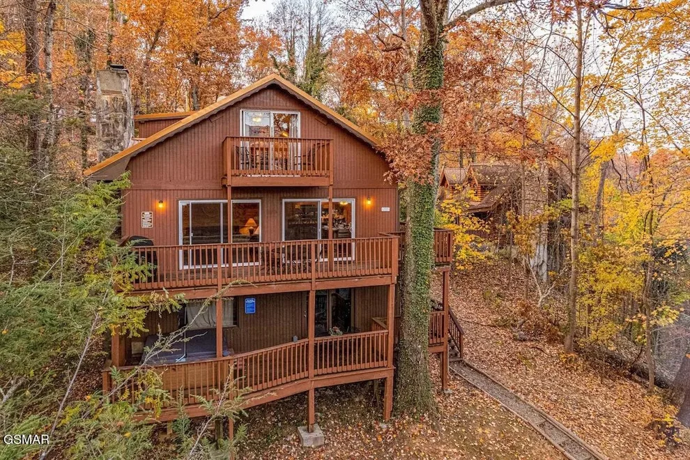 Unit for sale at 924 Stans Court, Gatlinburg, TN 37738