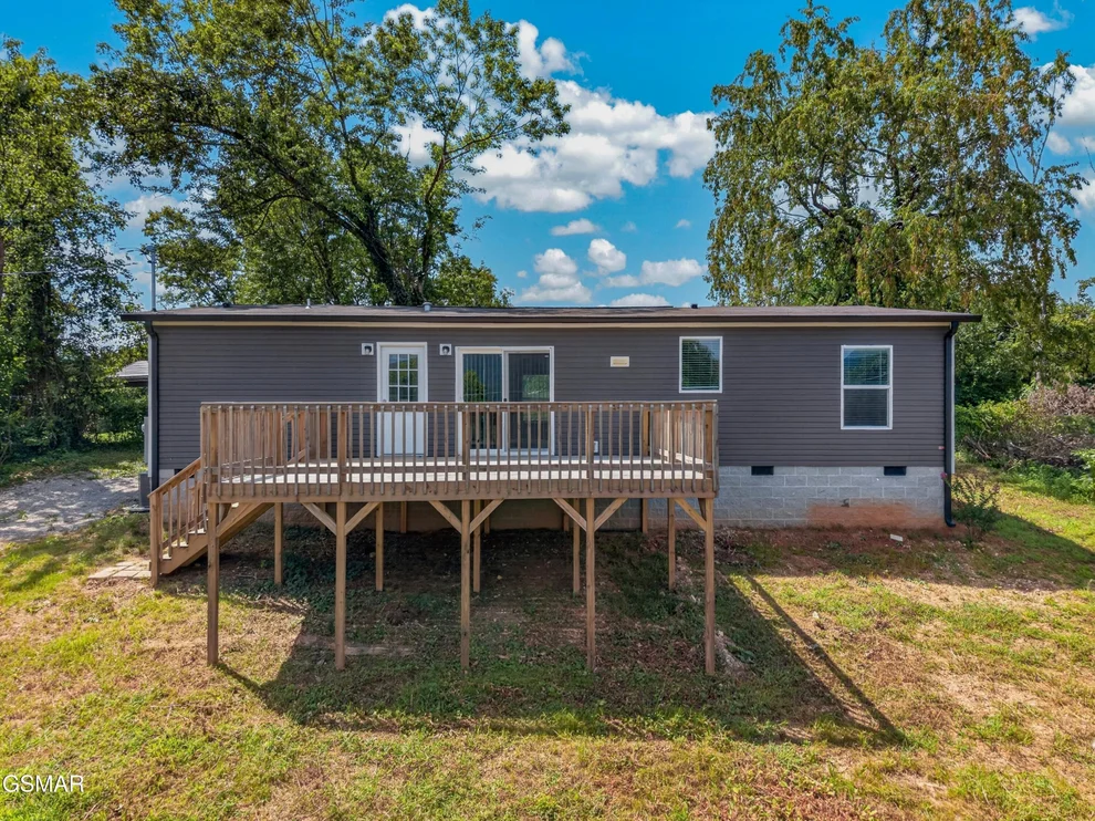 Unit for sale at 135 Gamble Lane, La Follette, TN 37766