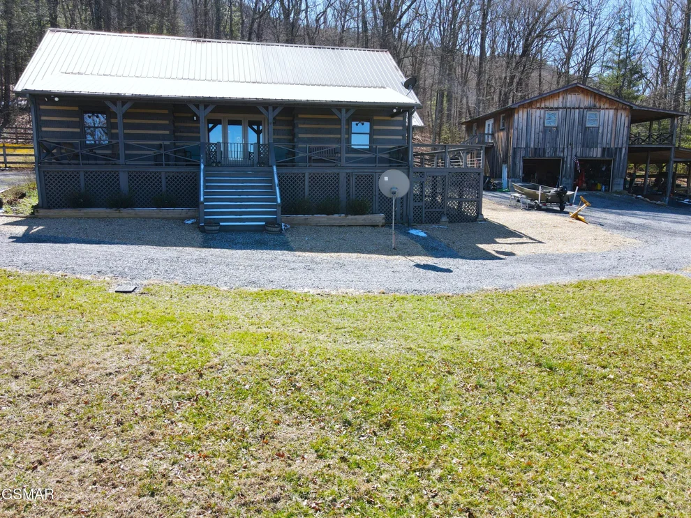 Unit for sale at 990 Luna Way, Parrottsville, TN 37843
