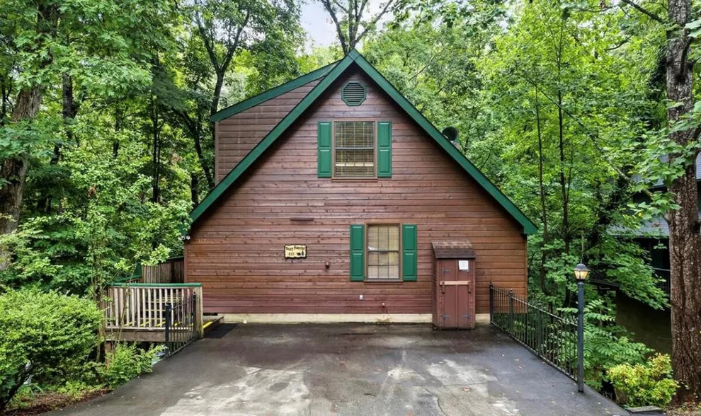 Unit for sale at 317 Greenwood Way, Pigeon Forge, TN 37863