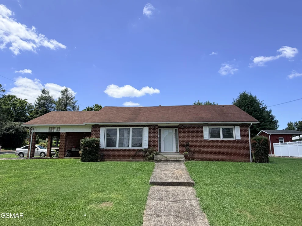 Unit for sale at 267 Lincoln Avenue, Newport, TN 37821
