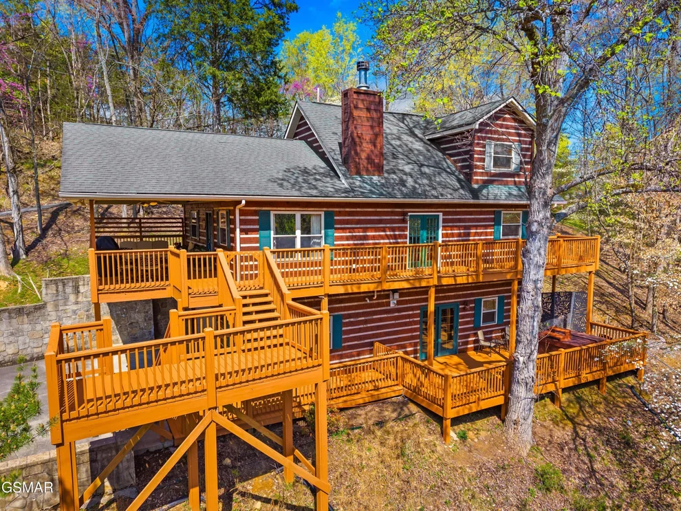 Unit for sale at 429 Filet Lane, Dandridge, TN 37725