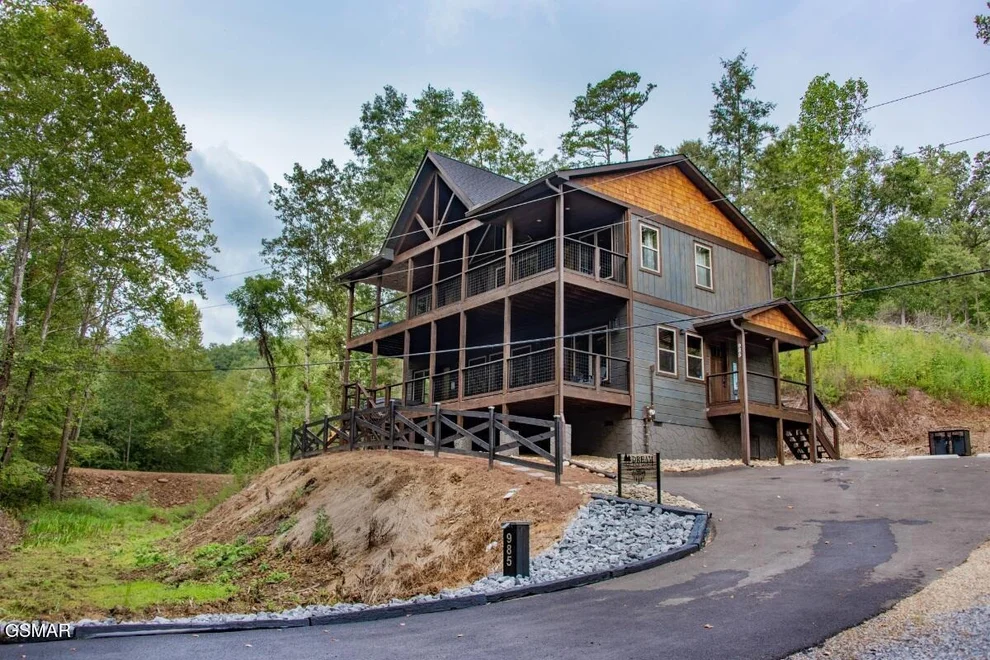 Unit for sale at 985 King Branch Road, Sevierville, TN 37876