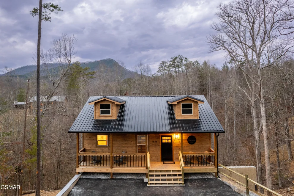 Unit for sale at 1523 Bluff Ridge Road, Sevierville, TN 37876