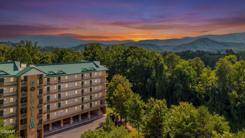 Unit for sale at 818 Golf View Boulevard, Pigeon Forge, TN 37863