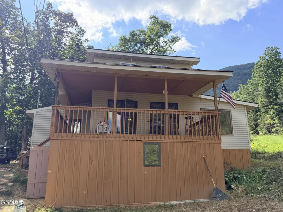 Unit for sale at 999 Manna Way, Cosby, TN 37722