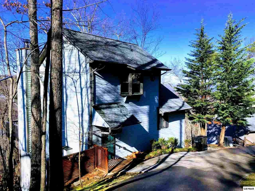 Unit for sale at 1523 Gillespie Way, Gatlinburg, TN 37738