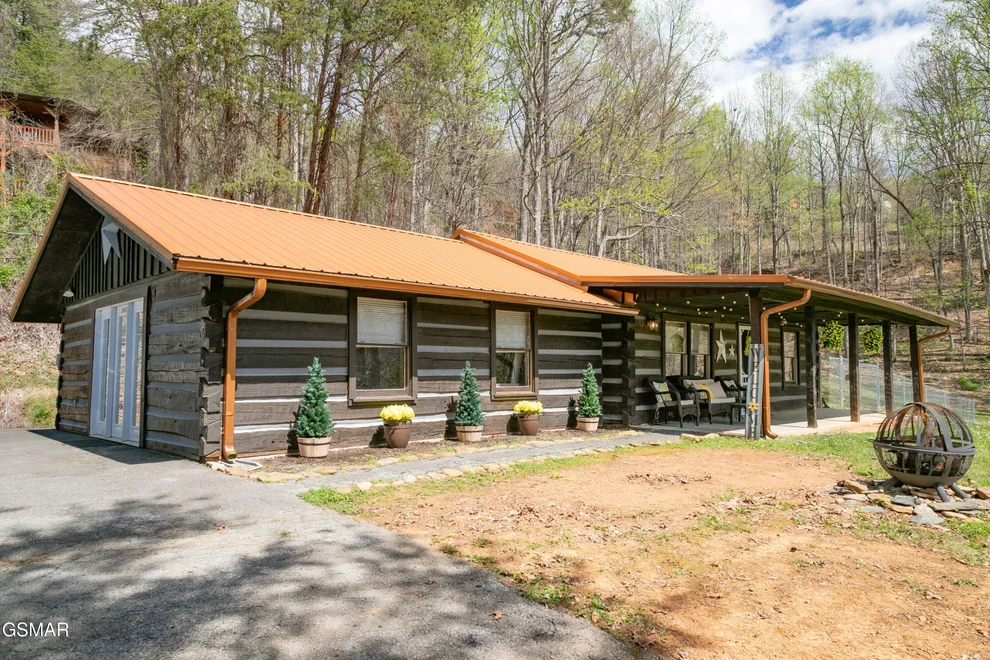 Unit for sale at 3650 Four Seasons Lane, Sevierville, TN 37862