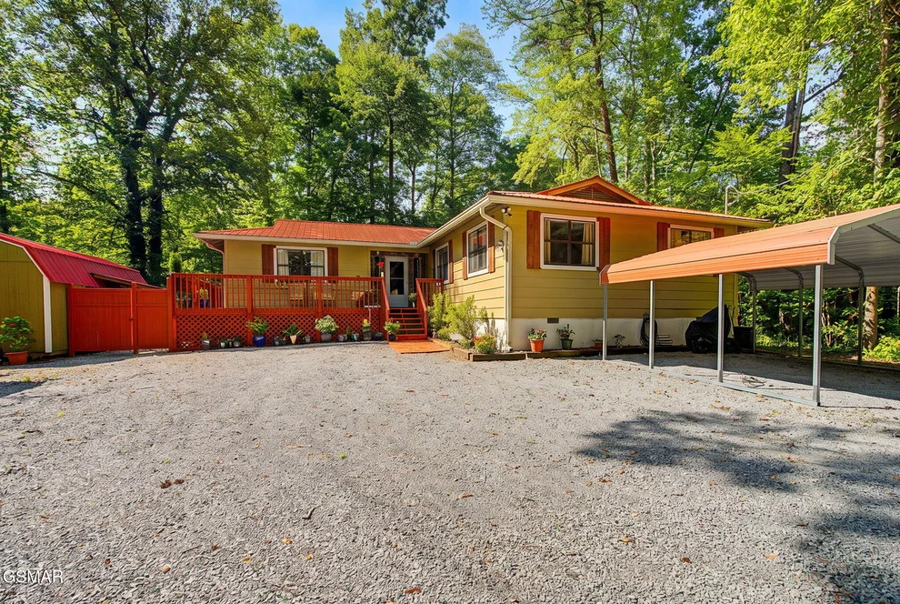 Unit for sale at 2136 Daisy Trail, Pigeon Forge, TN 37863