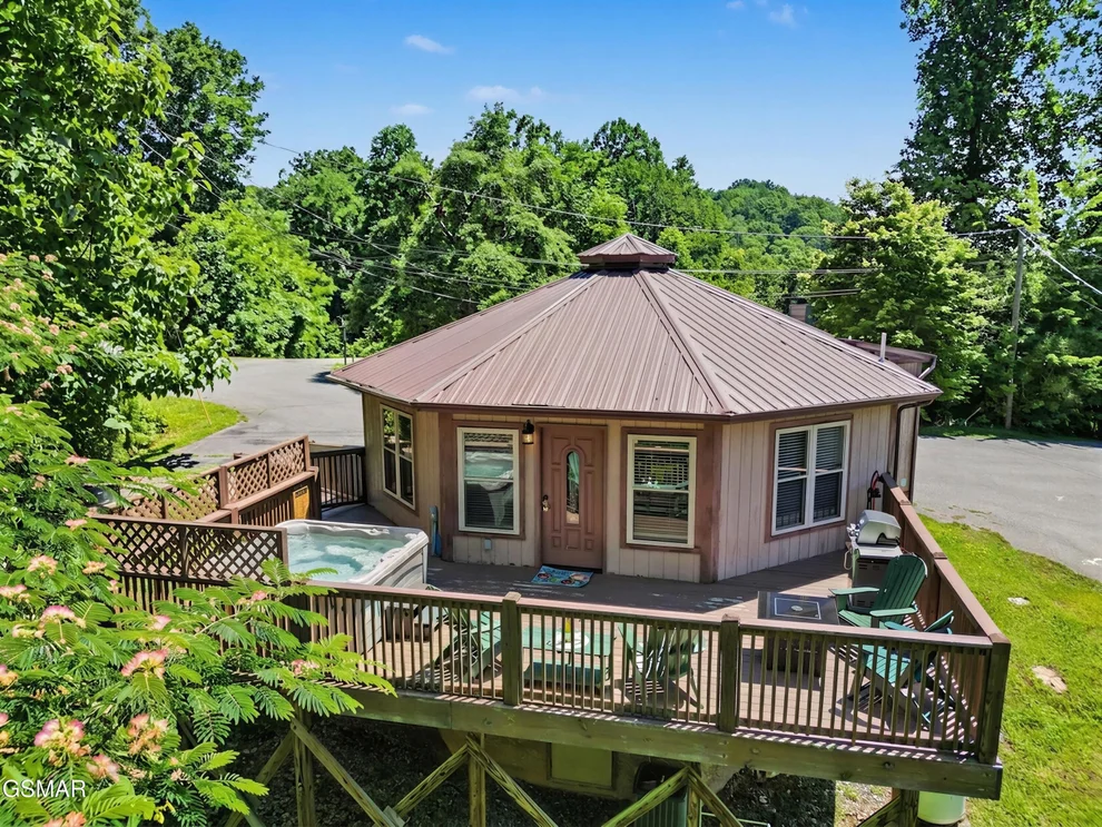 Unit for sale at 717 Valley View Lane, Gatlinburg, TN 37738