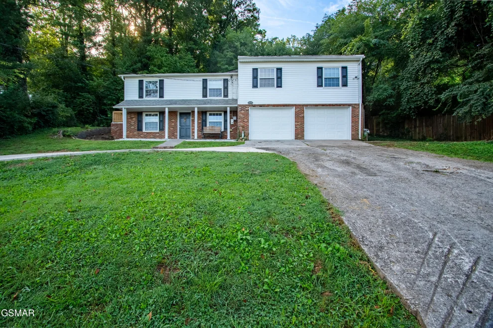 Unit for sale at 4220 Reed Road, Louisville, TN 37777