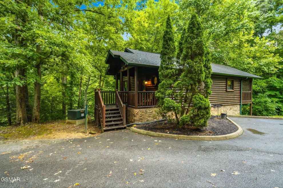 Unit for sale at 625 Gatlinburg Falls Way, Gatlinburg, TN 37738