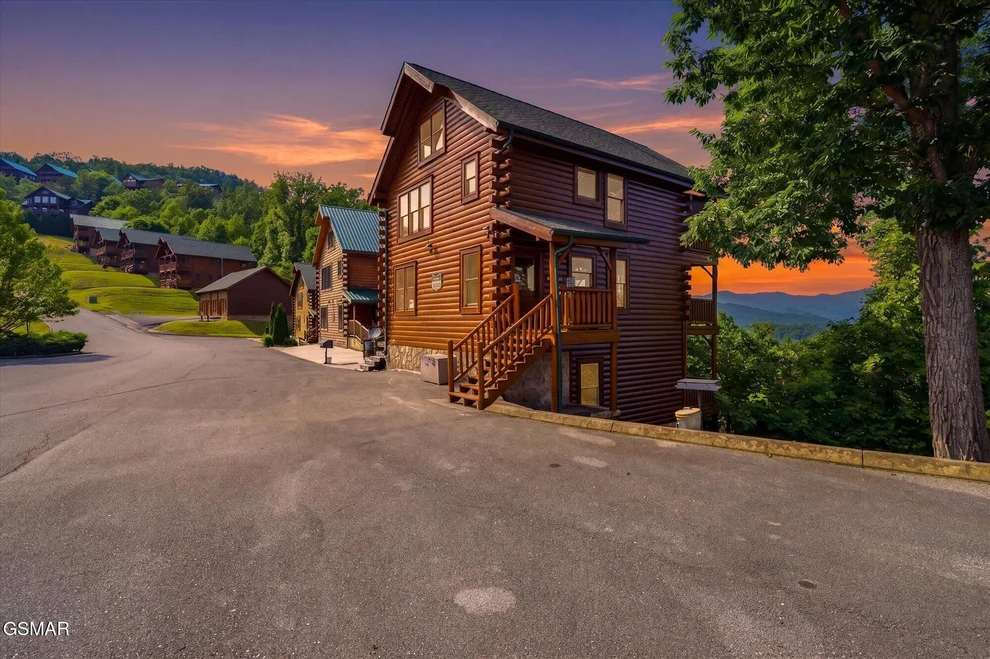 Unit for sale at 2809 White Oak Ridge Lane, Sevierville, TN 37862