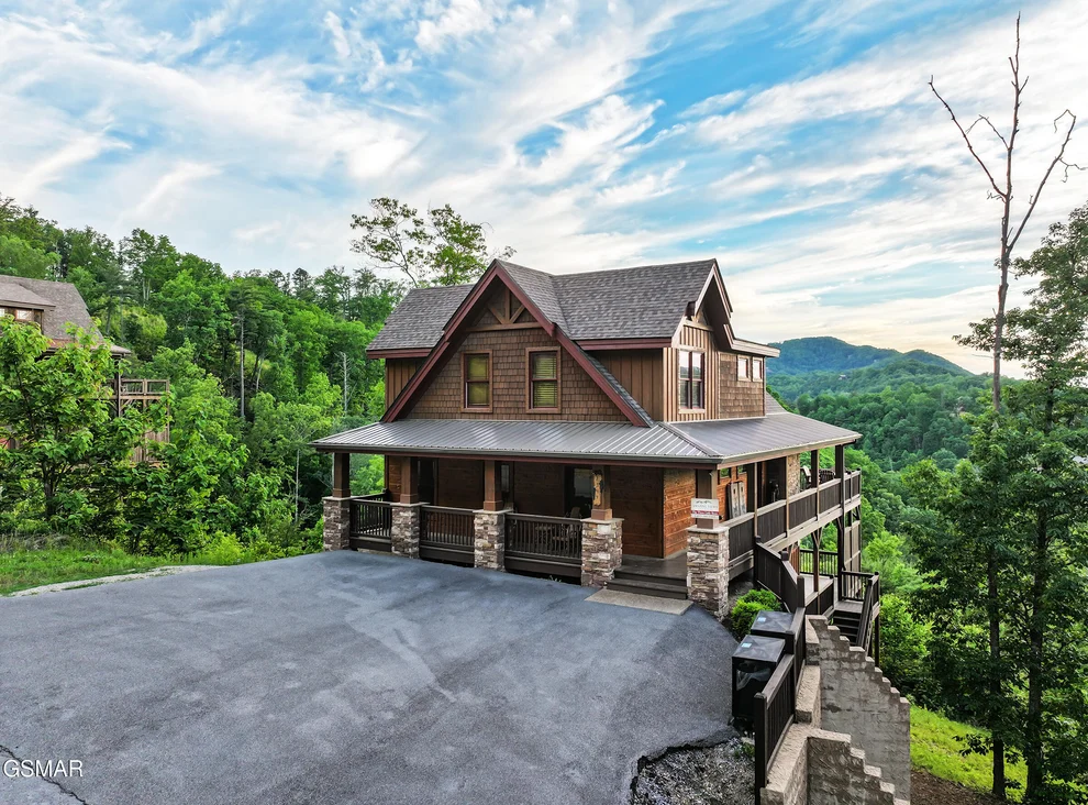 Unit for sale at 2344 Coopers Hawk Way, Sevierville, TN 37862